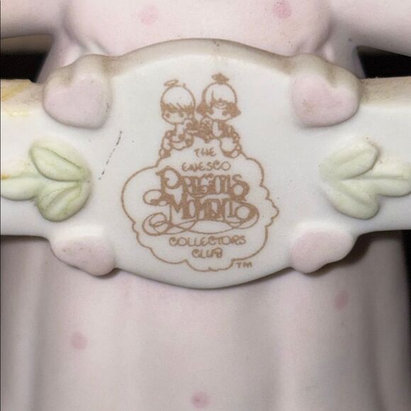 Precious Moments White and Cream Picture Frame Figurine - Picture 5 of 8